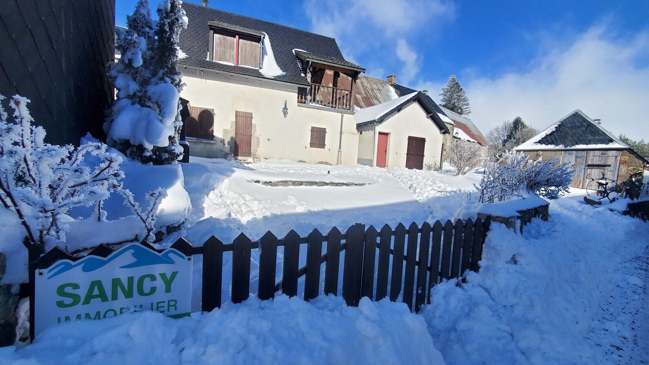 Photo of Others in Chambon-sur-Lac