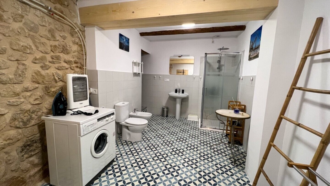 Photo of Bathroom in Arnes