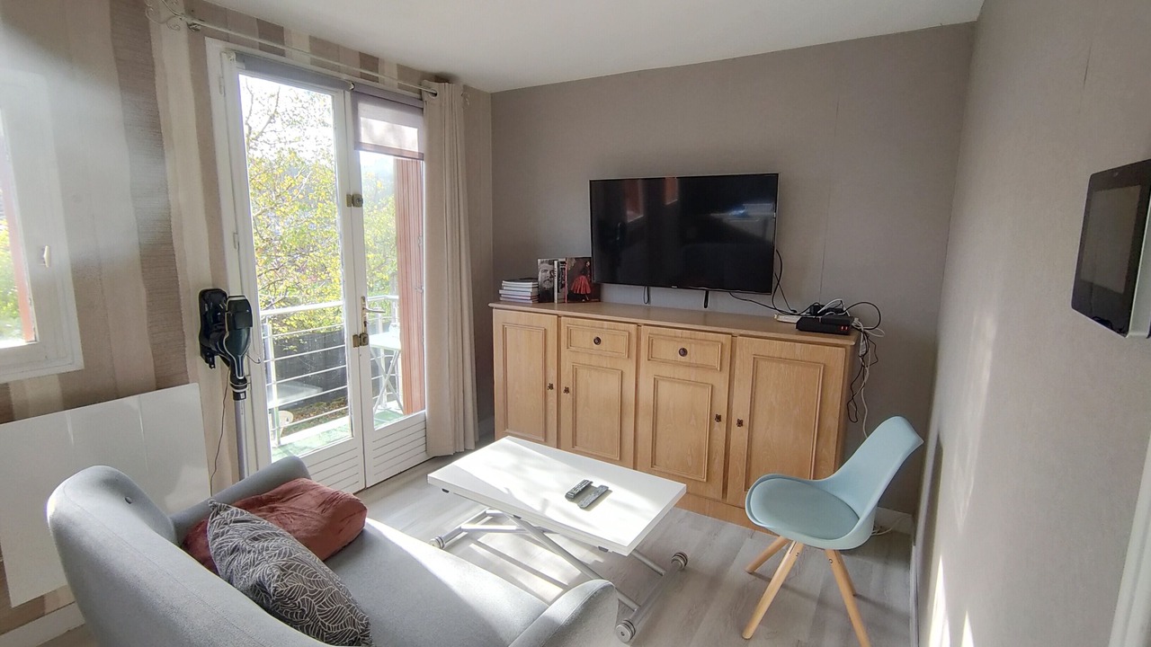 Photo of Livingroom in Camp De Satory