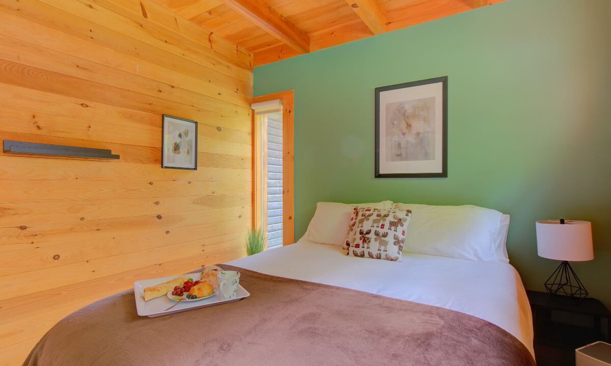 Photo of Bedroom in Pohenegamook