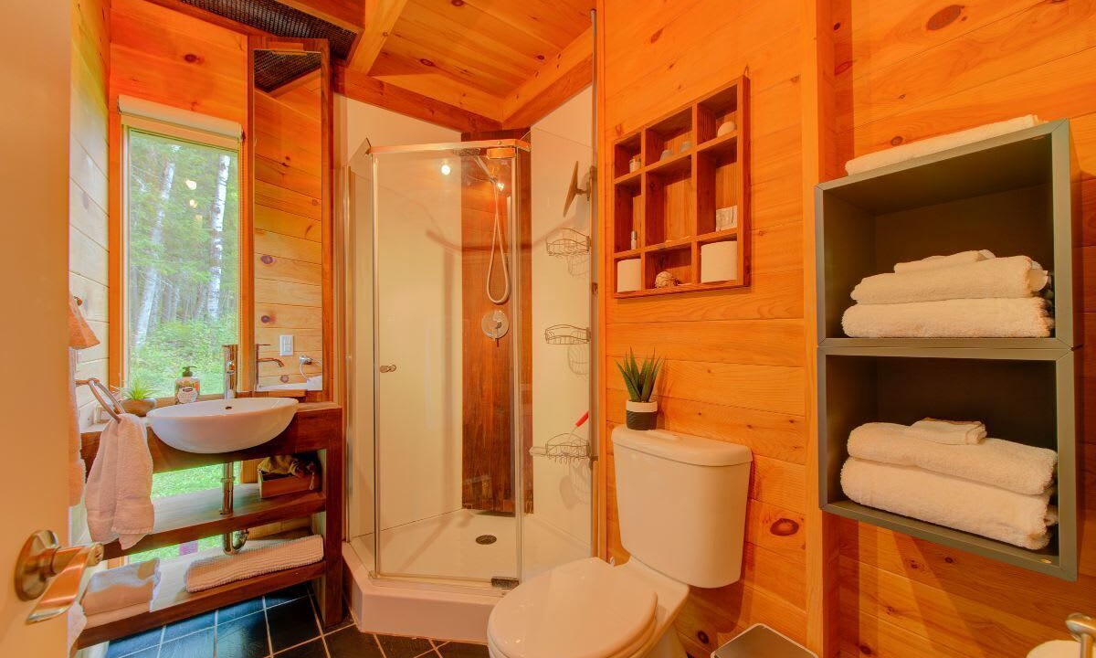 Photo of Bathroom in Pohenegamook