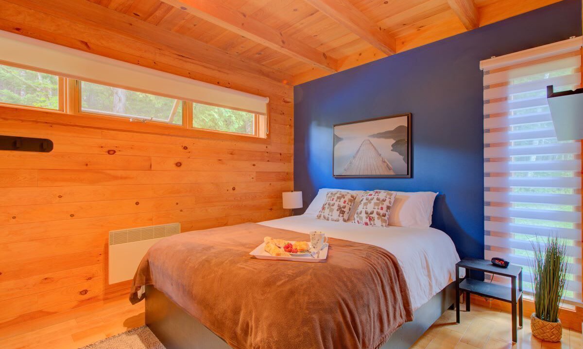 Photo of Bedroom in Pohenegamook