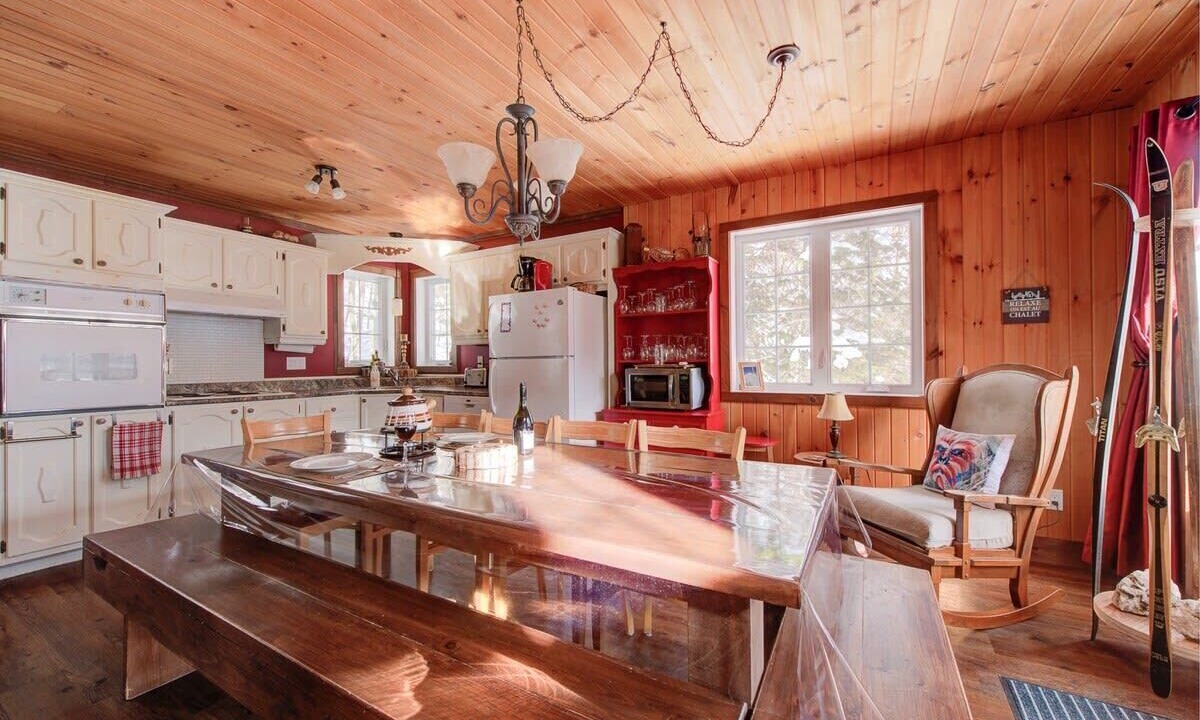 Photo of Kitchen in Notre-Dame-Auxiliatrice-de-Buckland