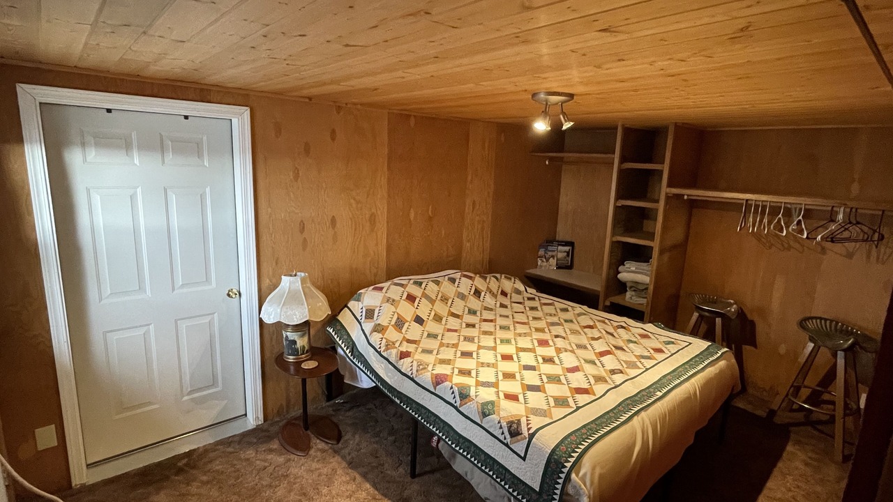 Photo of Bedroom in Powell Butte
