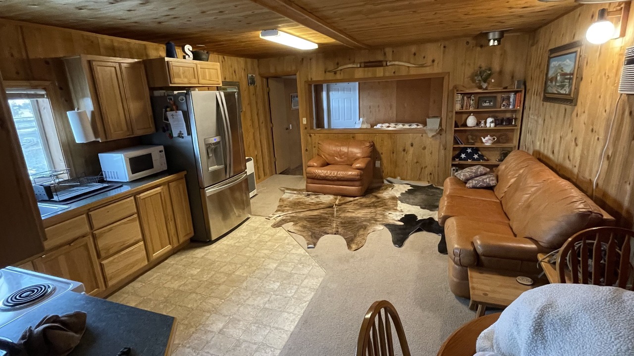 Photo of Livingroom in Powell Butte
