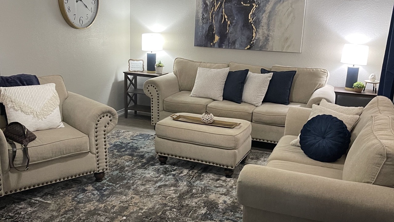 Photo of Livingroom in Enid