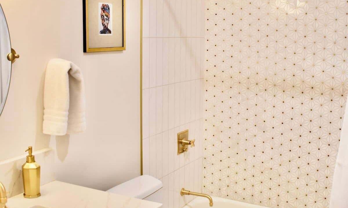 Photo of Bathroom in Peters View