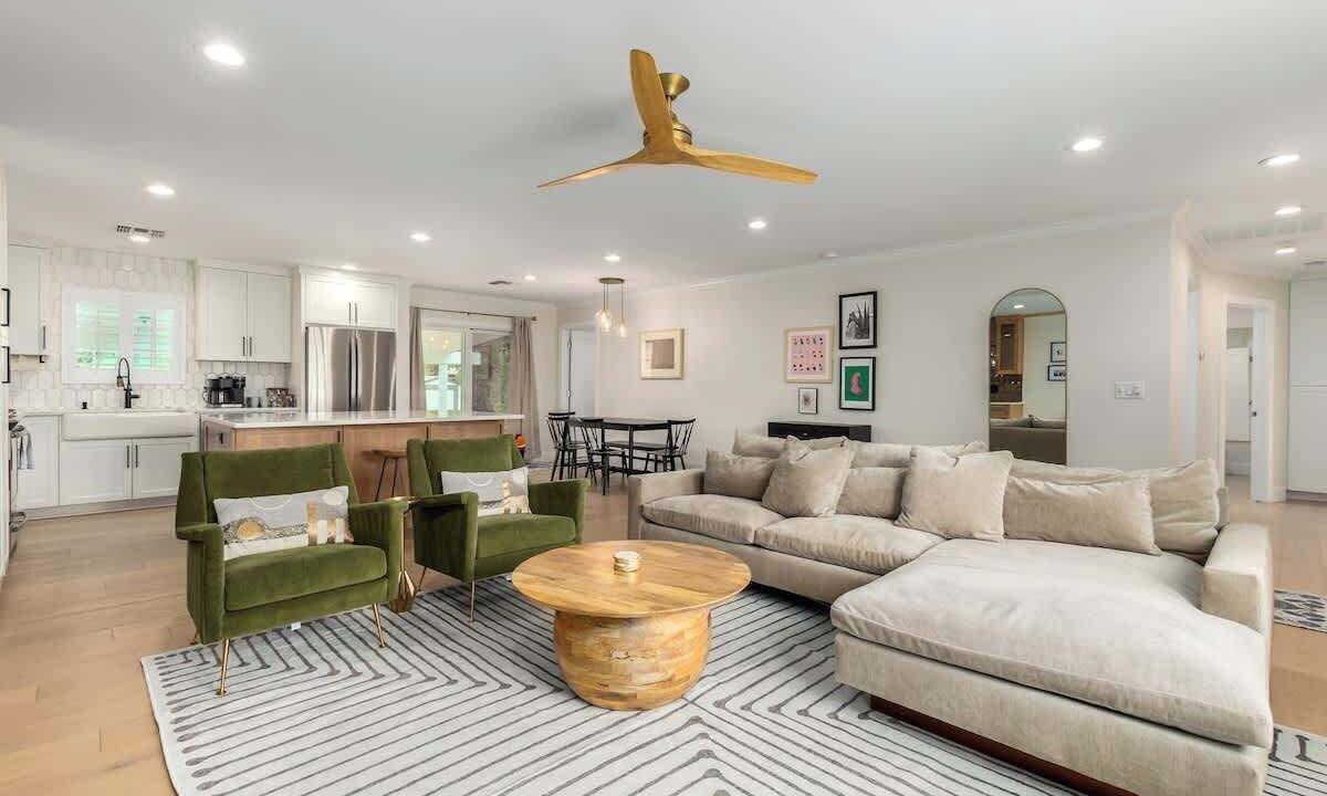 Photo of Livingroom in Peters View