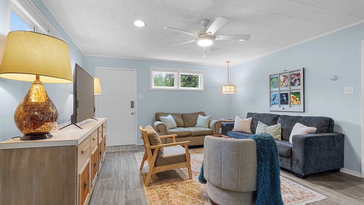 Photo of Livingroom in Willow Lawn