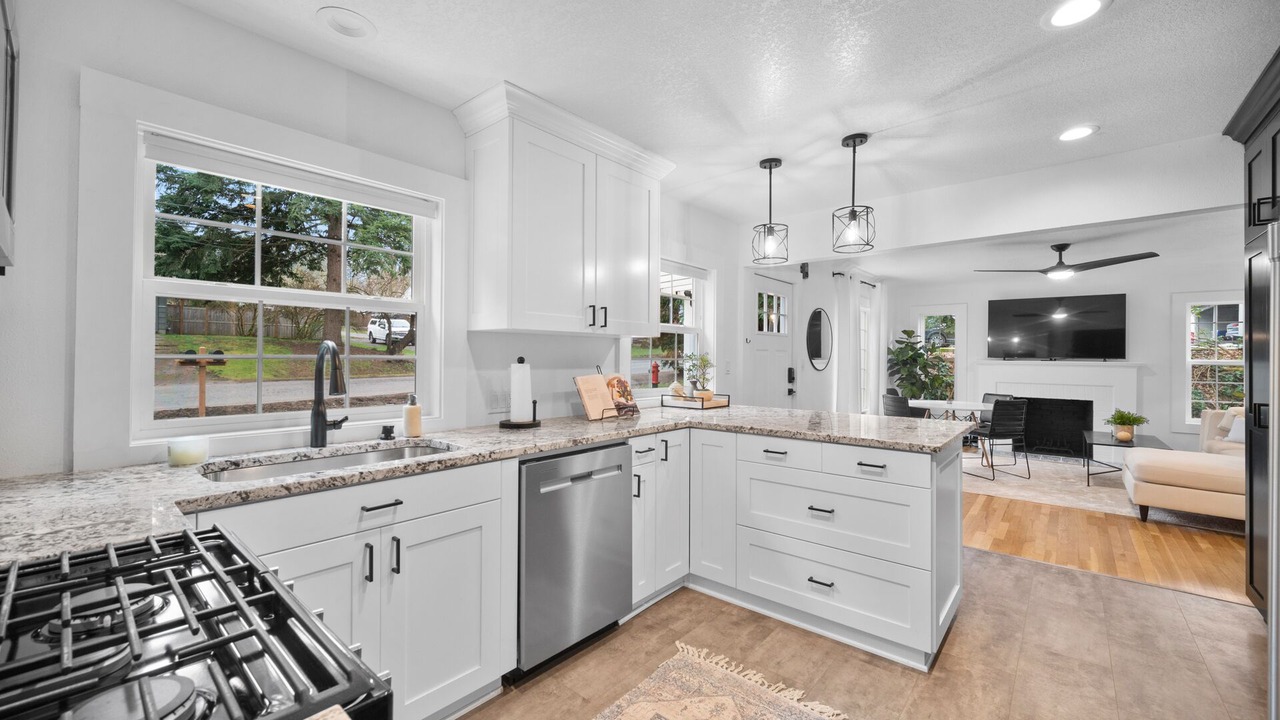 Photo of Kitchen in Lake Oswego