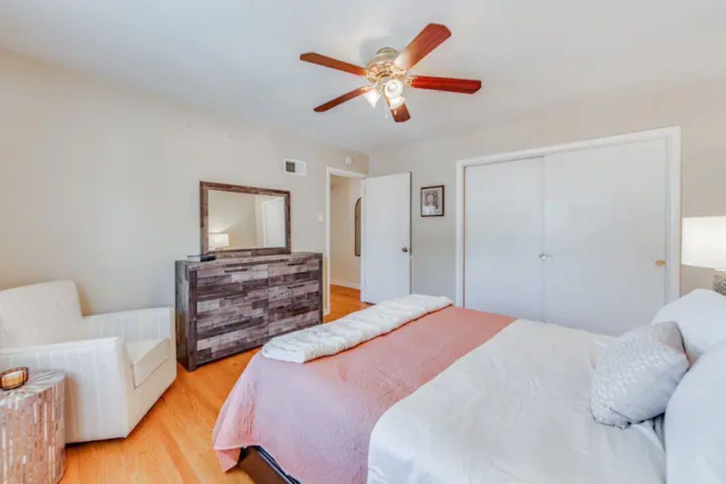Photo of Bedroom in St. Louis Hills