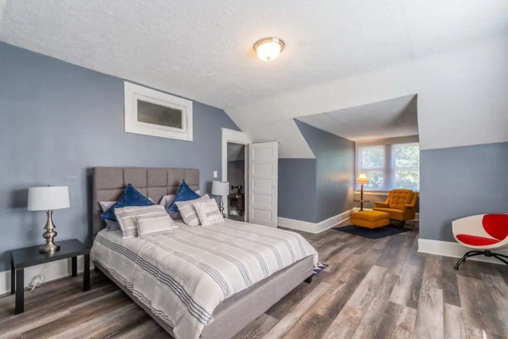Photo of Bedroom in Urban Core