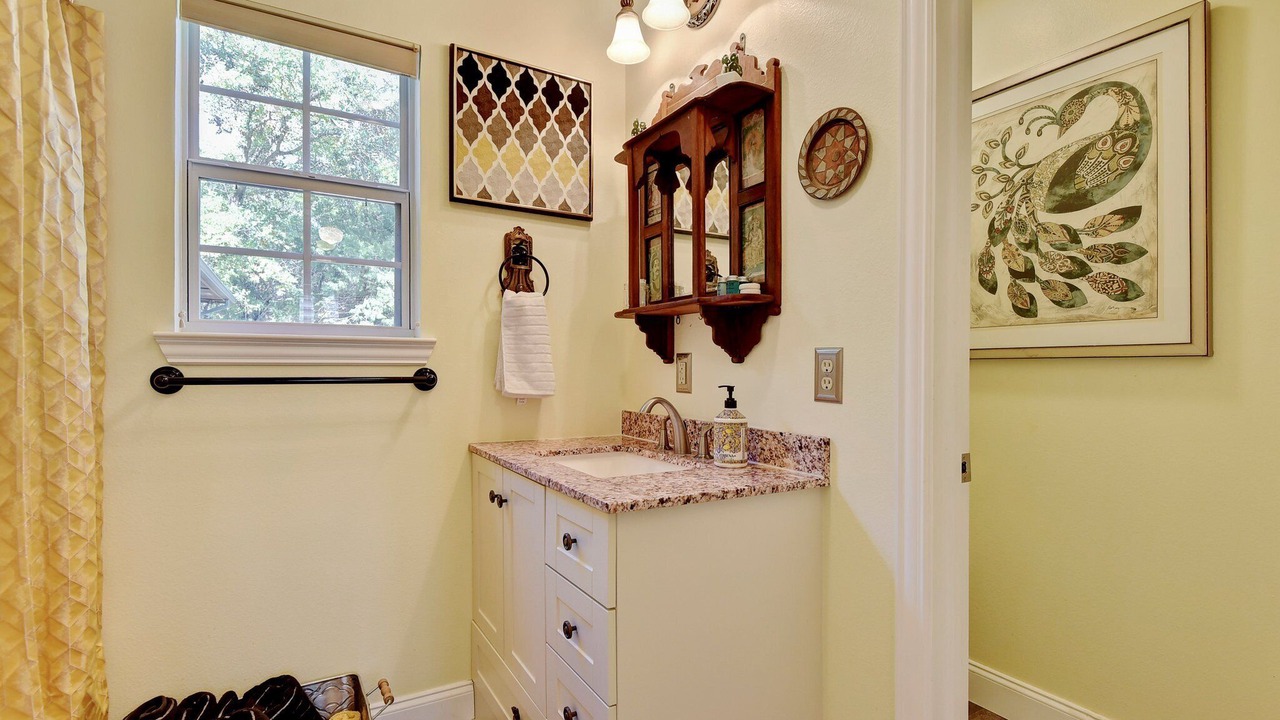 Photo of Bathroom in Gordonville