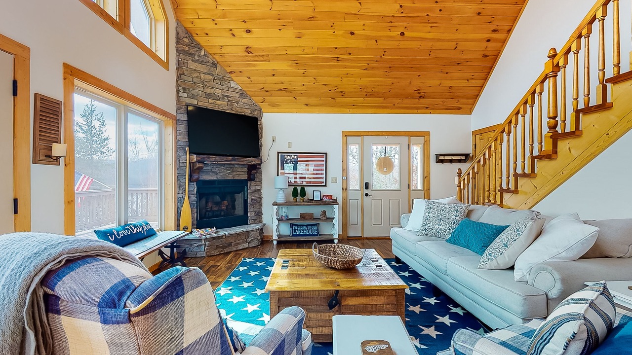 Photo of Livingroom in New Tazewell