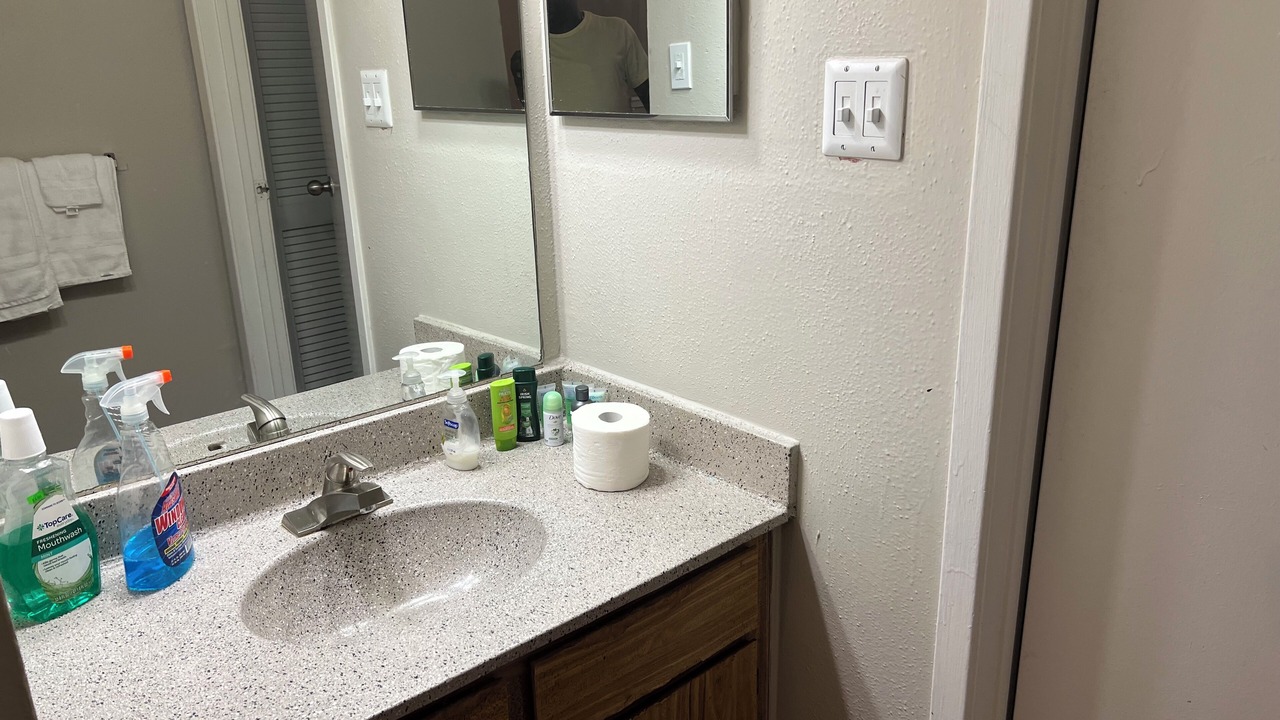 Photo of Bathroom in George Bush Park/Eldridge