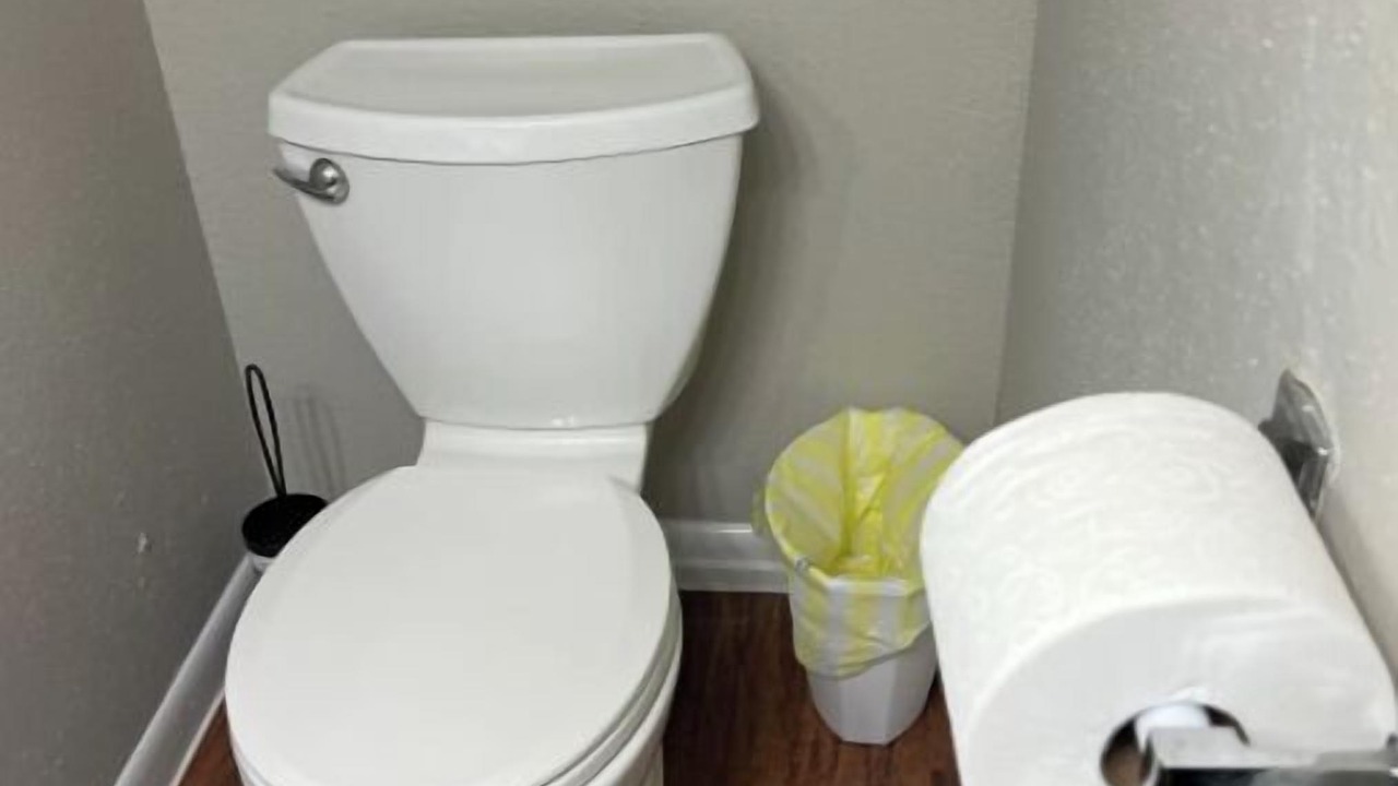 Photo of Bathroom in George Bush Park/Eldridge
