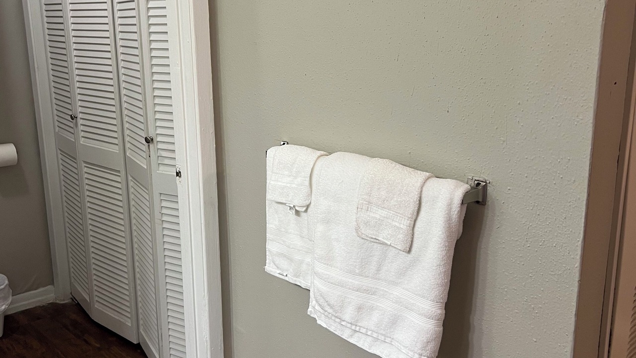 Photo of Bathroom in George Bush Park/Eldridge