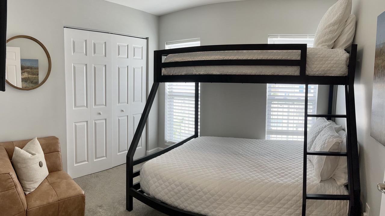 Photo of Bedroom in Mexico Beach