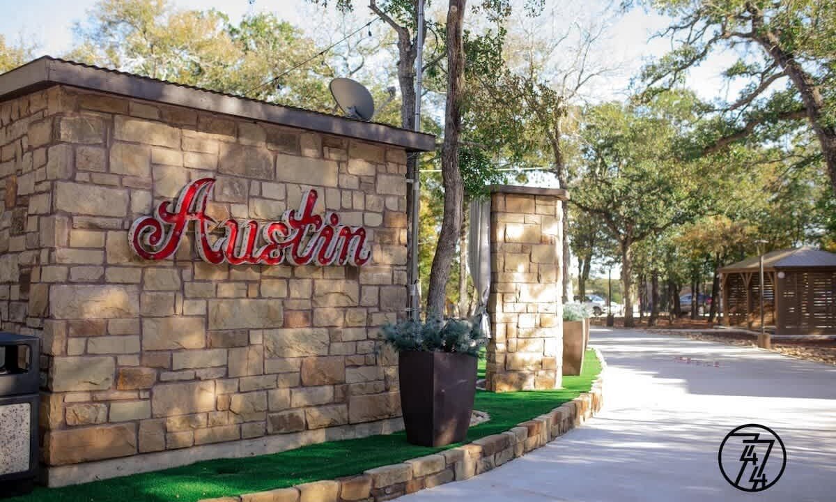 Photo of Others in Austin