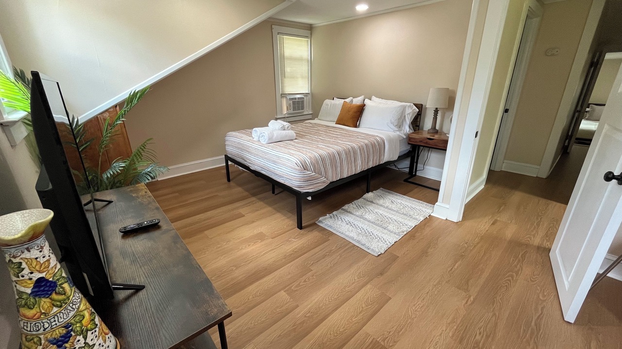 Photo of Bedroom in Coventry Lake