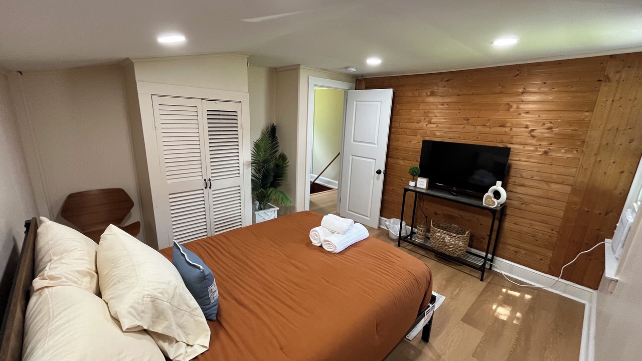 Photo of Bedroom in Coventry Lake