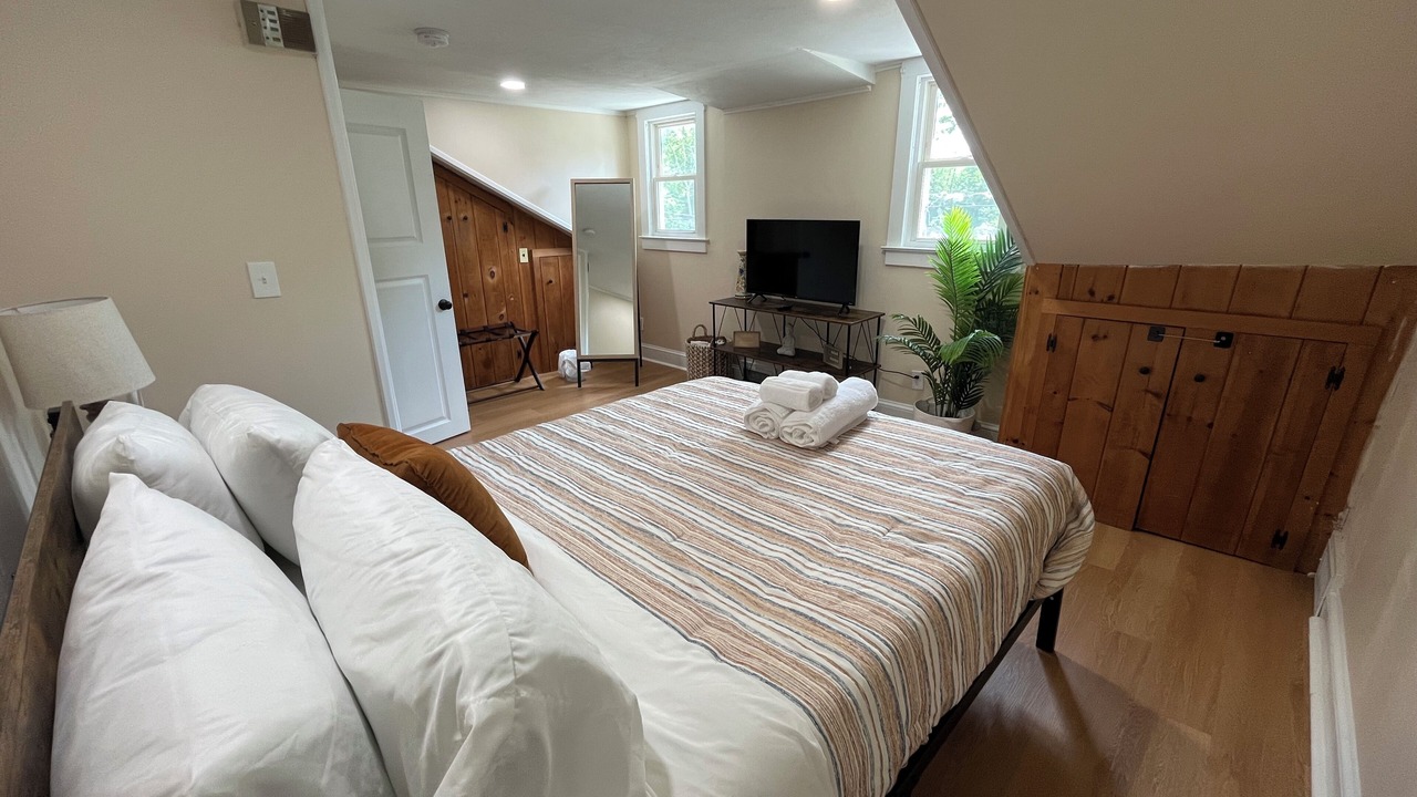 Photo of Bedroom in Coventry Lake