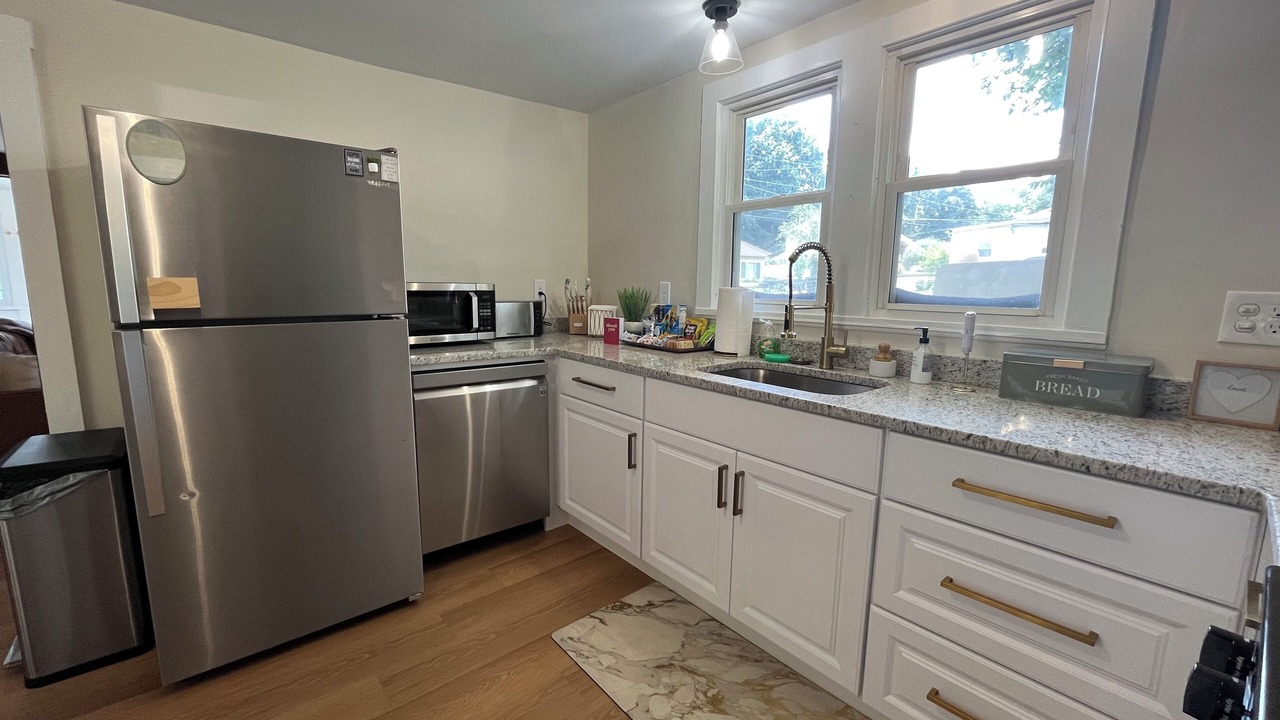 Photo of Kitchen in Coventry Lake