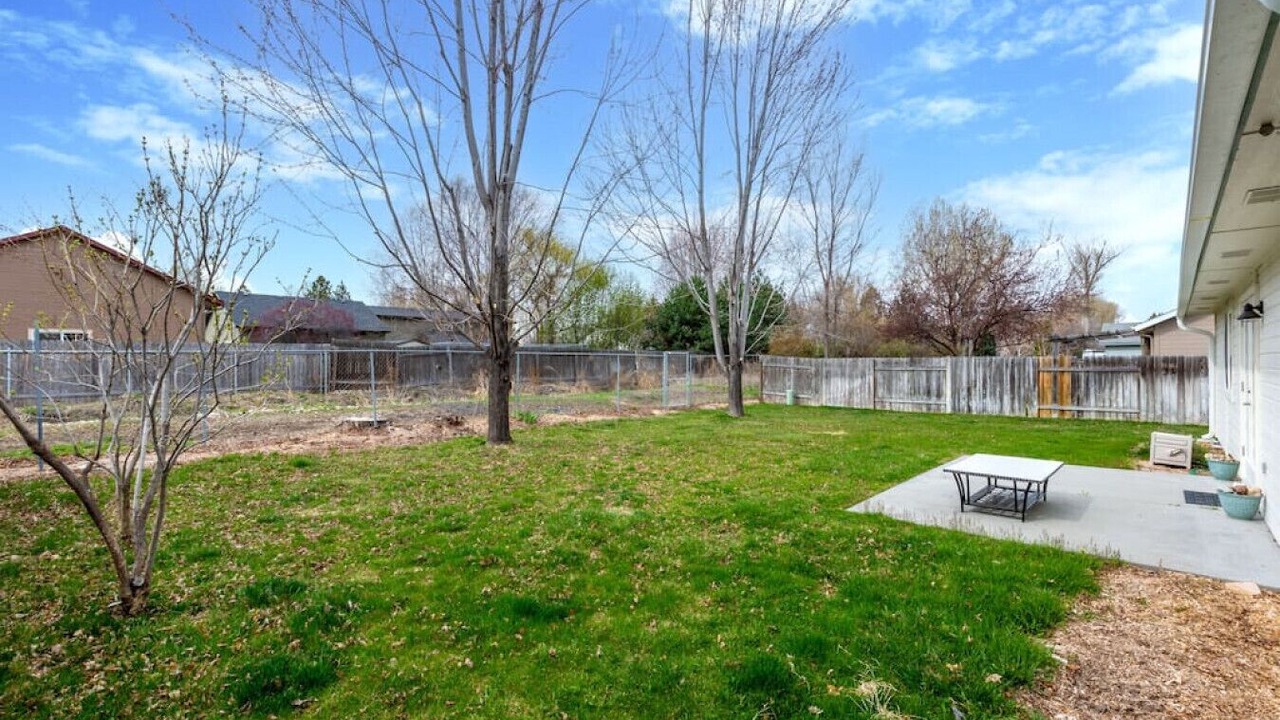 Photo of Others in Star