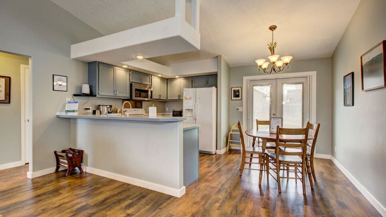 Photo of Others in Star