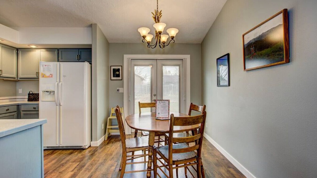 Photo of Others in Star