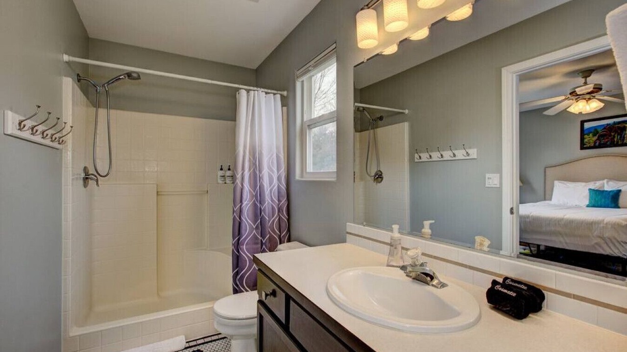 Photo of Bathroom in Star