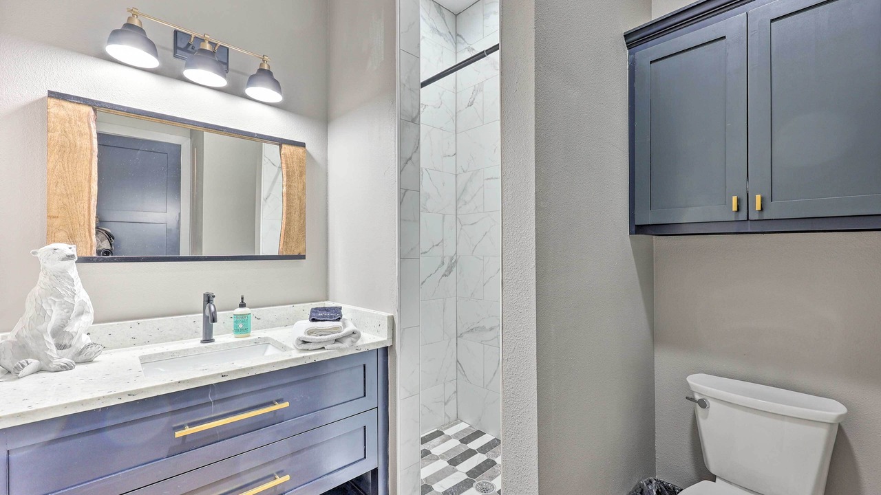 Photo of Bathroom in Glenwood