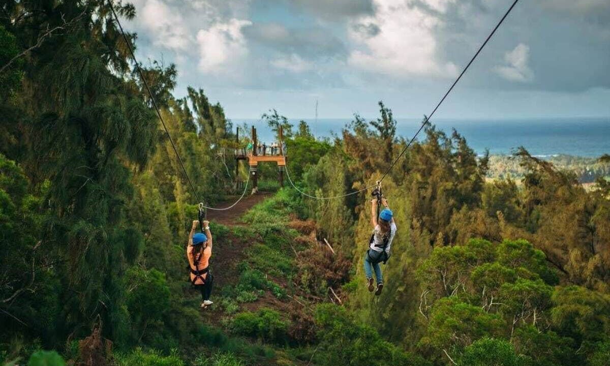Photo of Others in Laie