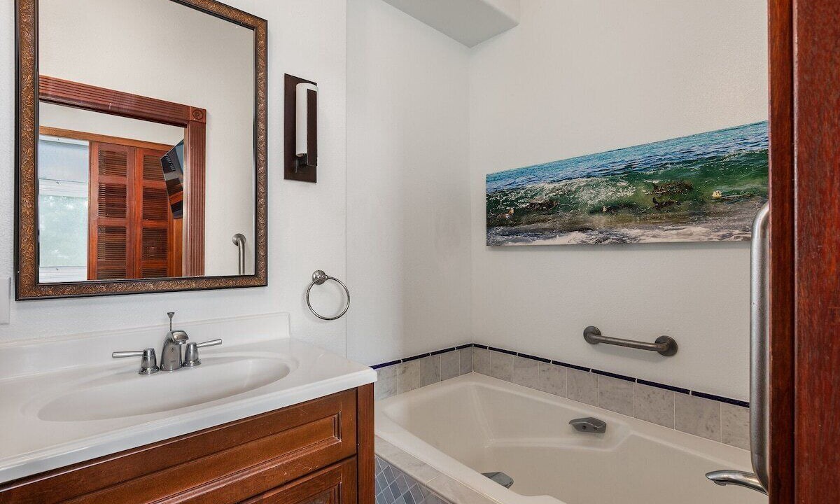 Photo of Bathroom in Laie