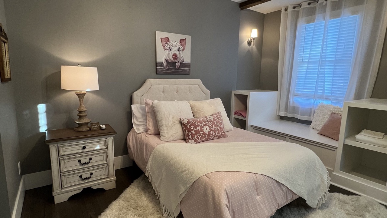 Photo of Bedroom in Centerville