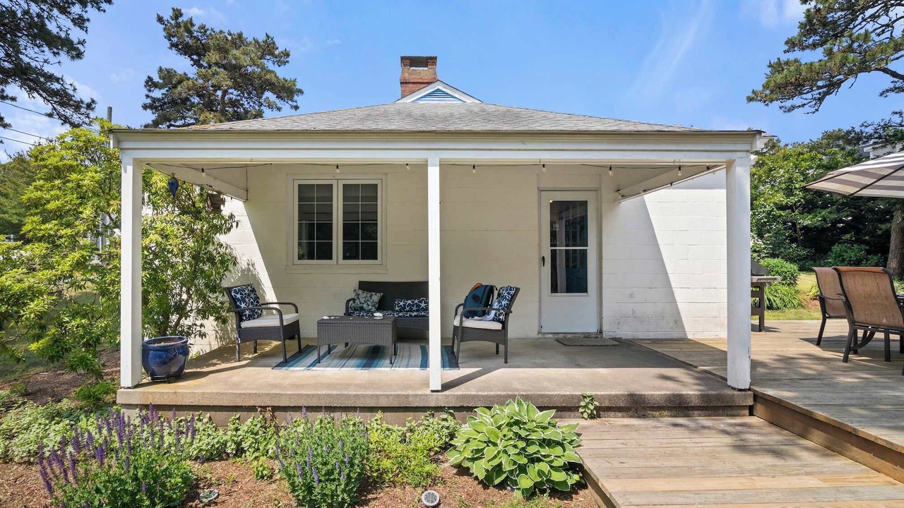 Photo of Patio Balcony in South Chatham