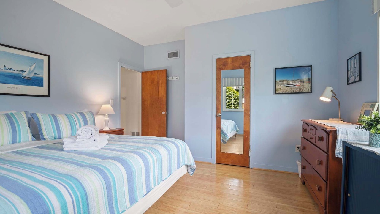 Photo of Bedroom in South Chatham