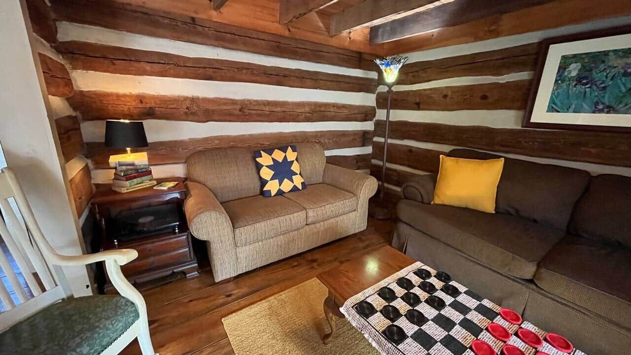 Photo of Livingroom in Chatsworth