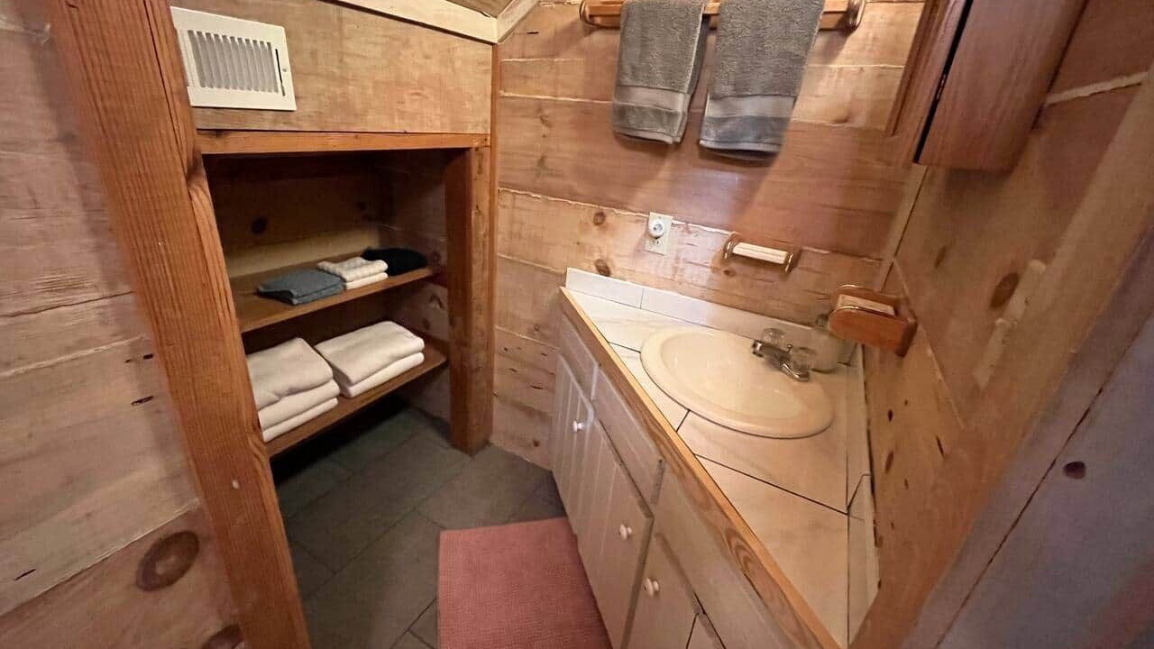 Photo of Bathroom in Chatsworth