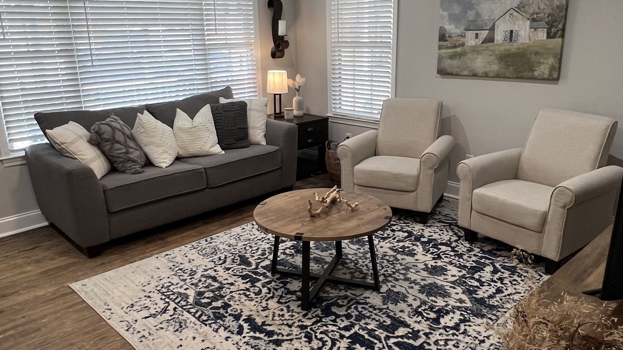 Photo of Livingroom in Buford