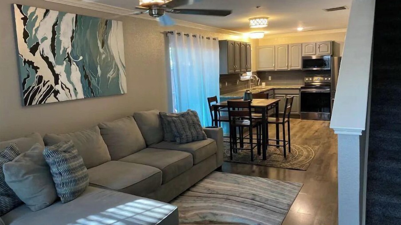 Photo of Livingroom in Duncanville