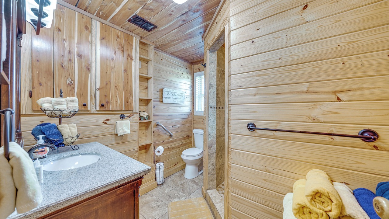 Photo of Bathroom in Lockesburg