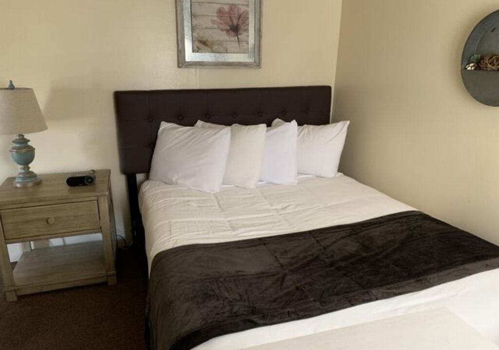 Photo of Others in Helena