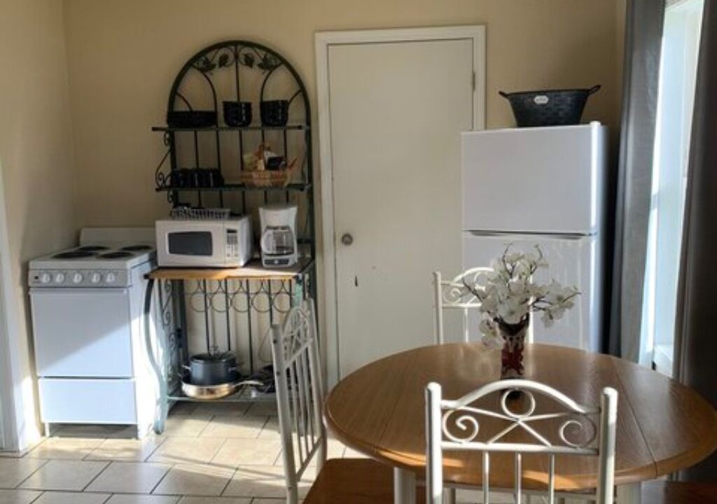 Photo of Others in Helena