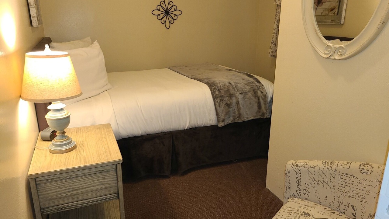 Photo of Others in Helena