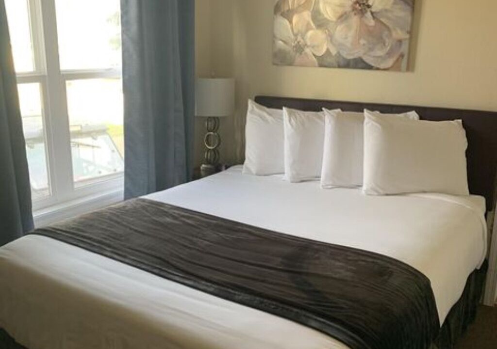 Photo of Others in Helena