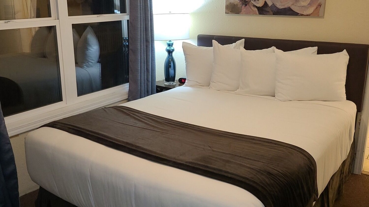 Photo of Others in Helena