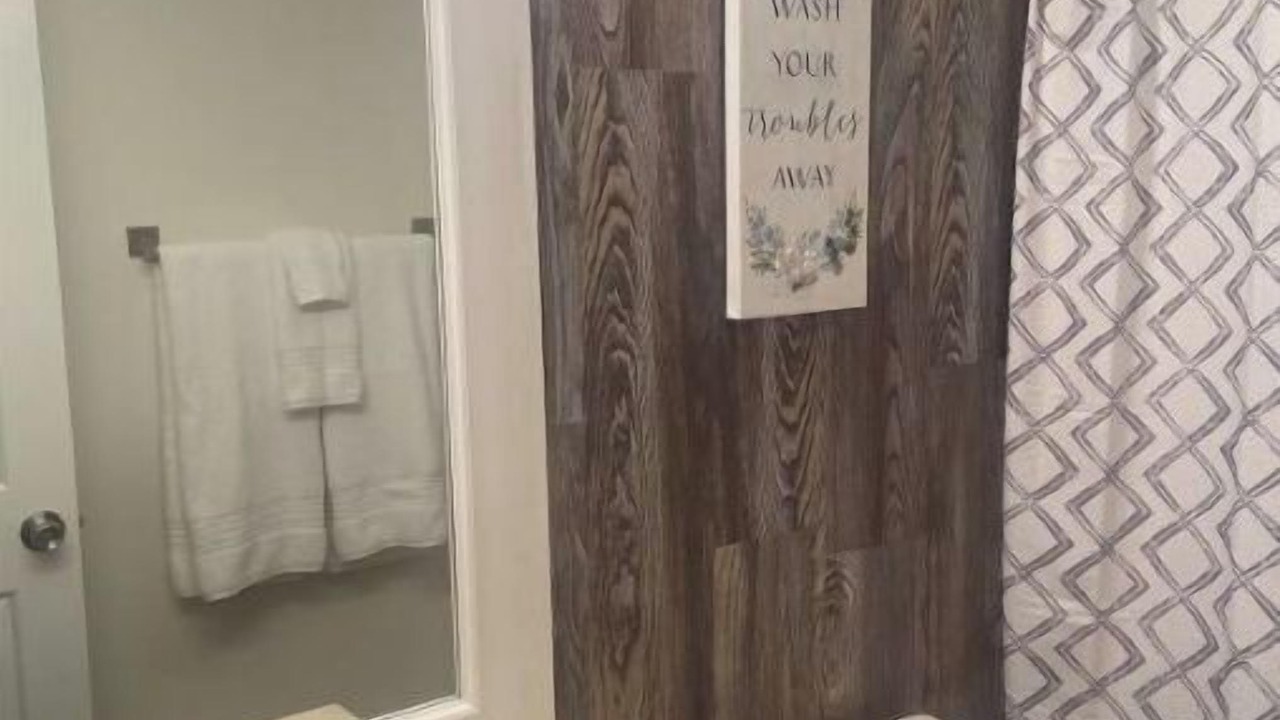 Photo of Bathroom in Regency Park