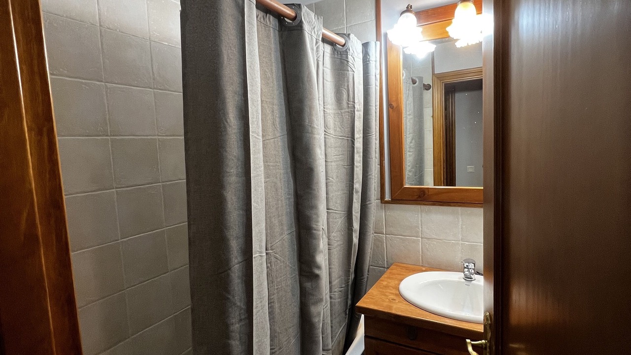 Photo of Bathroom in Nahuja