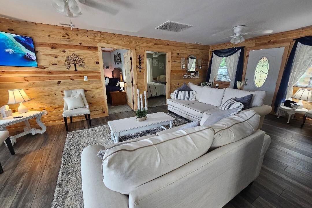 Photo of Livingroom in Tunnel Hill